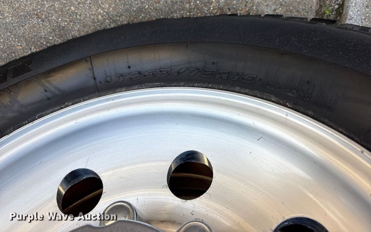 image for item ES8583 2000 Ford F250 Super Duty Ext. Cab pickup truck