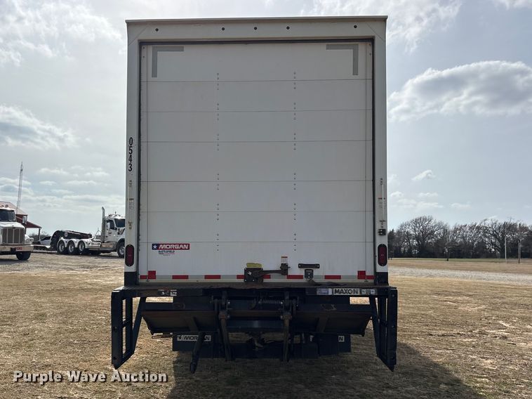 image for item ES8621 2021 Ford F750 box truck