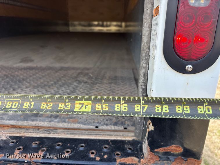 image for item ES8621 2021 Ford F750 box truck