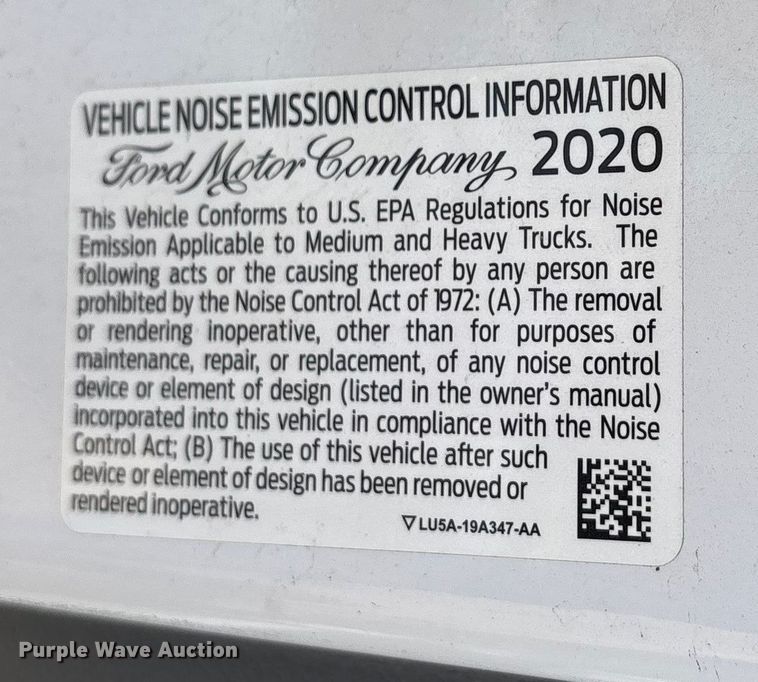 image for item ES8621 2021 Ford F750 box truck