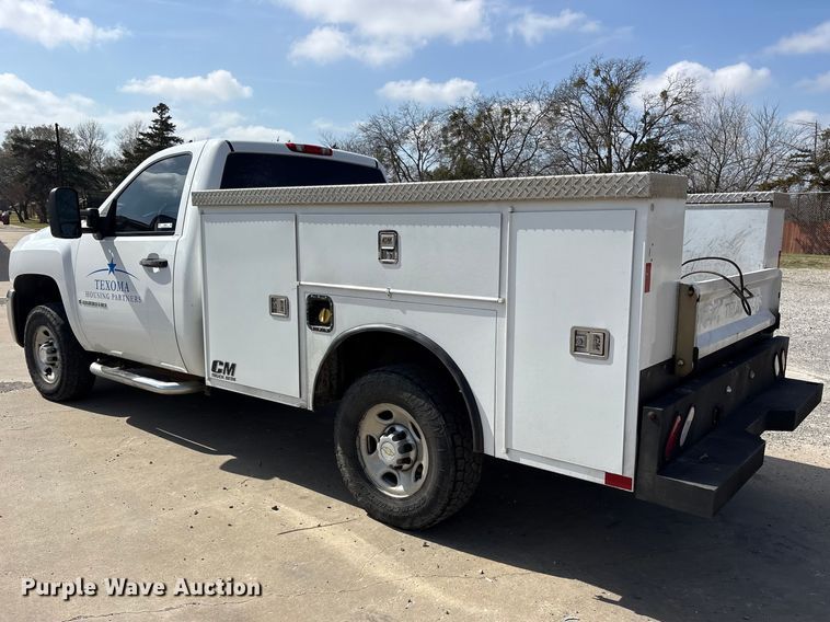 image for item ES8625 2009 Chevrolet Silverado 2500HD utility bed pickup truck