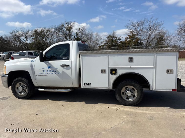 image for item ES8625 2009 Chevrolet Silverado 2500HD utility bed pickup truck