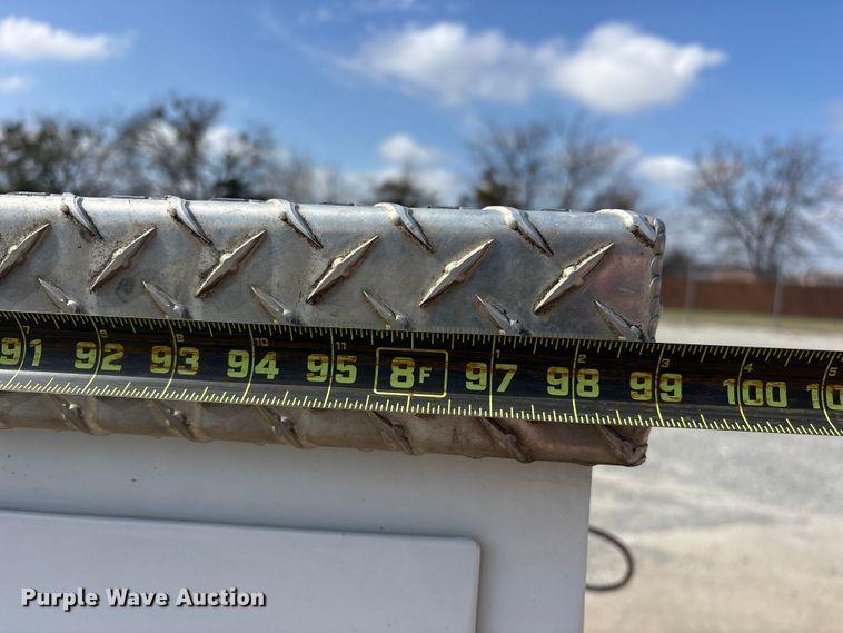 image for item ES8625 2009 Chevrolet Silverado 2500HD utility bed pickup truck