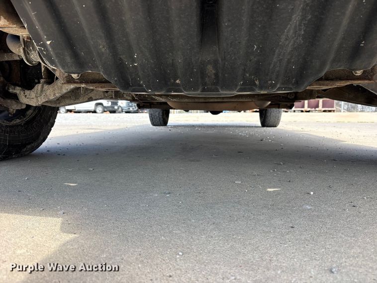 image for item ES8625 2009 Chevrolet Silverado 2500HD utility bed pickup truck