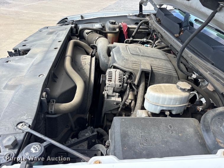 image for item ES8625 2009 Chevrolet Silverado 2500HD utility bed pickup truck