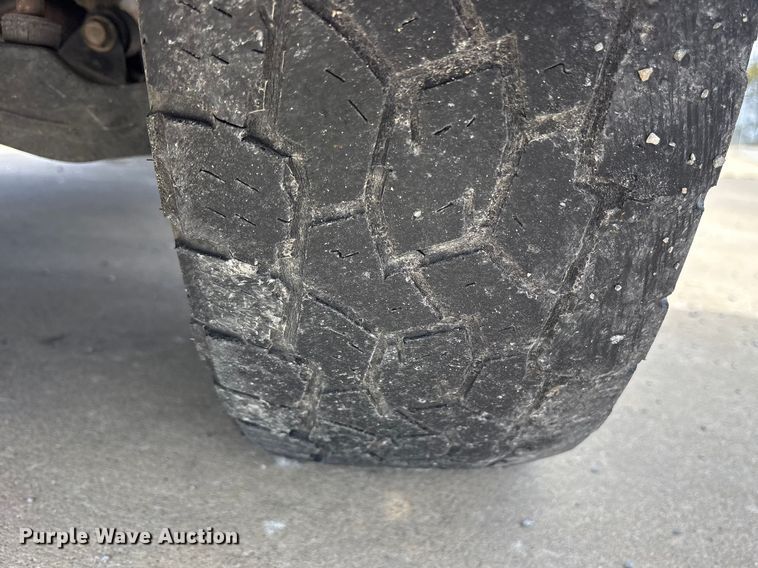 image for item ES8625 2009 Chevrolet Silverado 2500HD utility bed pickup truck