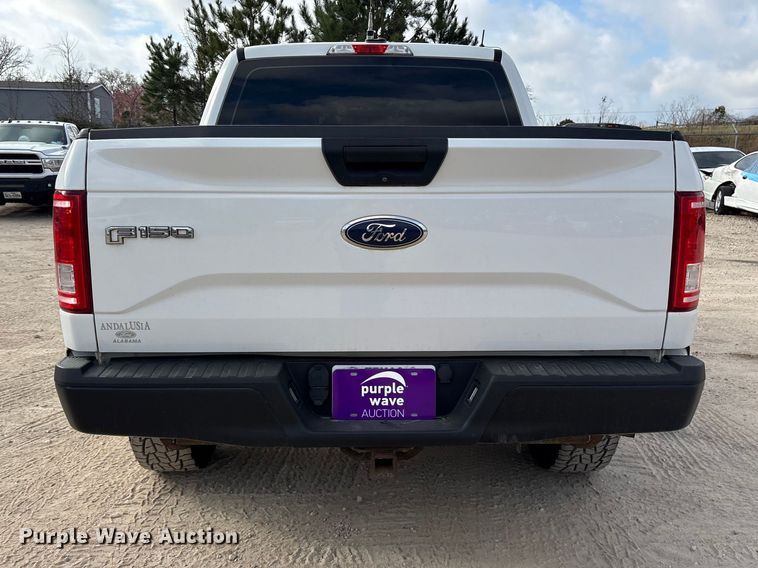 image for item ES8631 2017 Ford F150 XL Crew Cab pickup truck