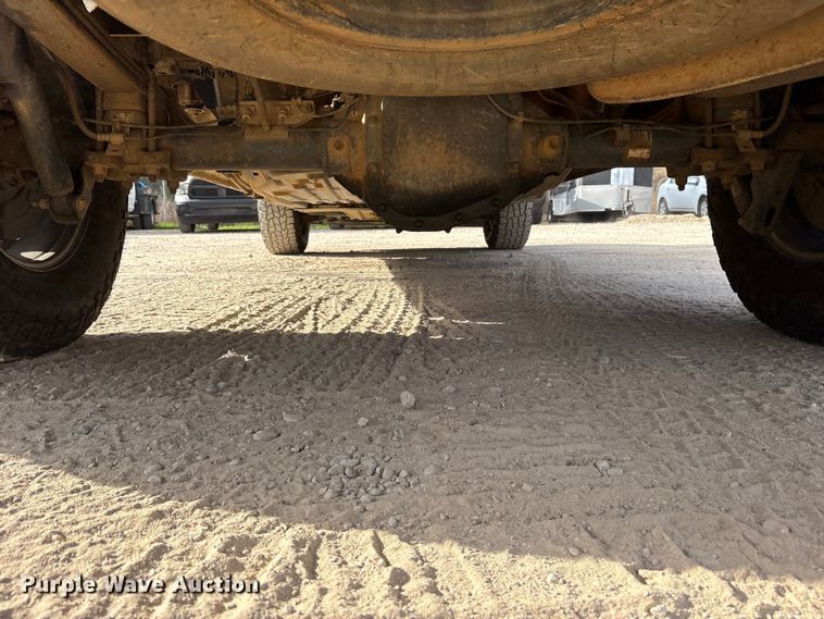 image for item ES8631 2017 Ford F150 XL Crew Cab pickup truck