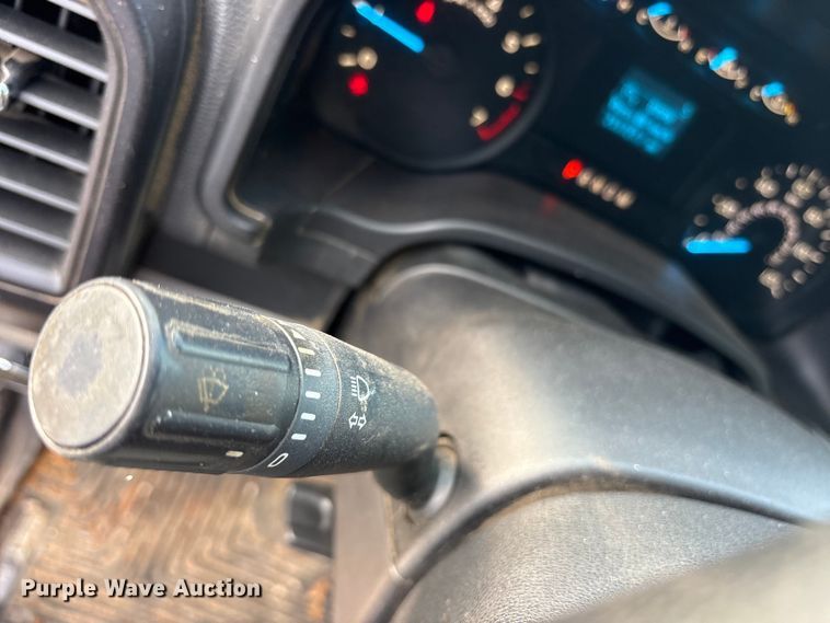 image for item ES8631 2017 Ford F150 XL Crew Cab pickup truck