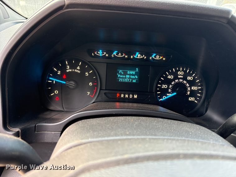 image for item ES8631 2017 Ford F150 XL Crew Cab pickup truck