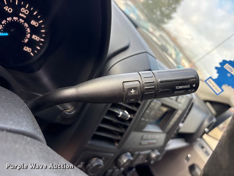 image for item ES8631 2017 Ford F150 XL Crew Cab pickup truck