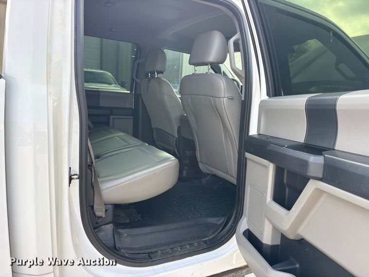 image for item ES8631 2017 Ford F150 XL Crew Cab pickup truck