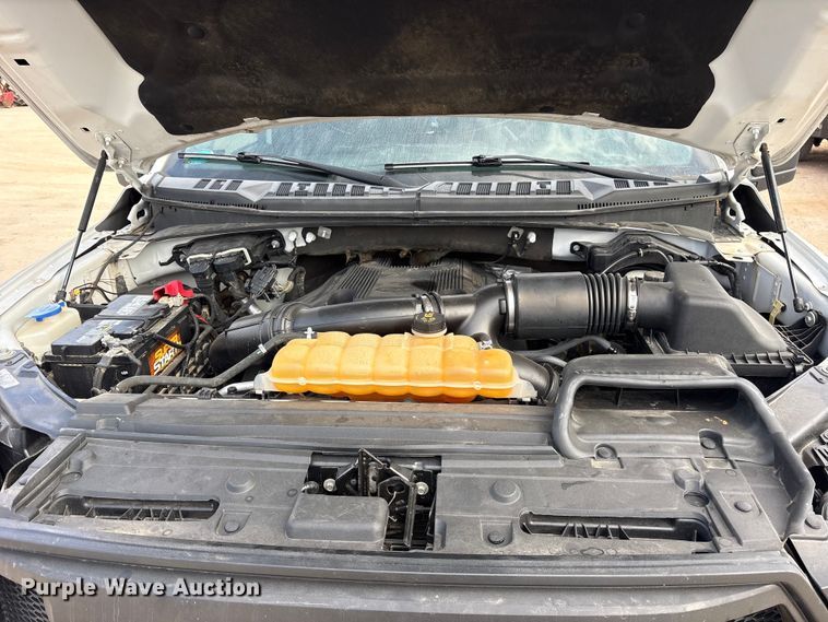 image for item ES8631 2017 Ford F150 XL Crew Cab pickup truck