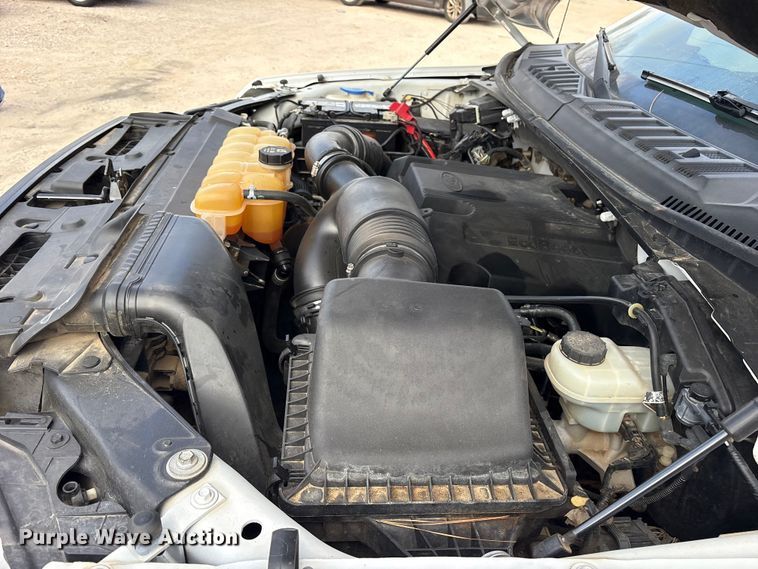 image for item ES8631 2017 Ford F150 XL Crew Cab pickup truck