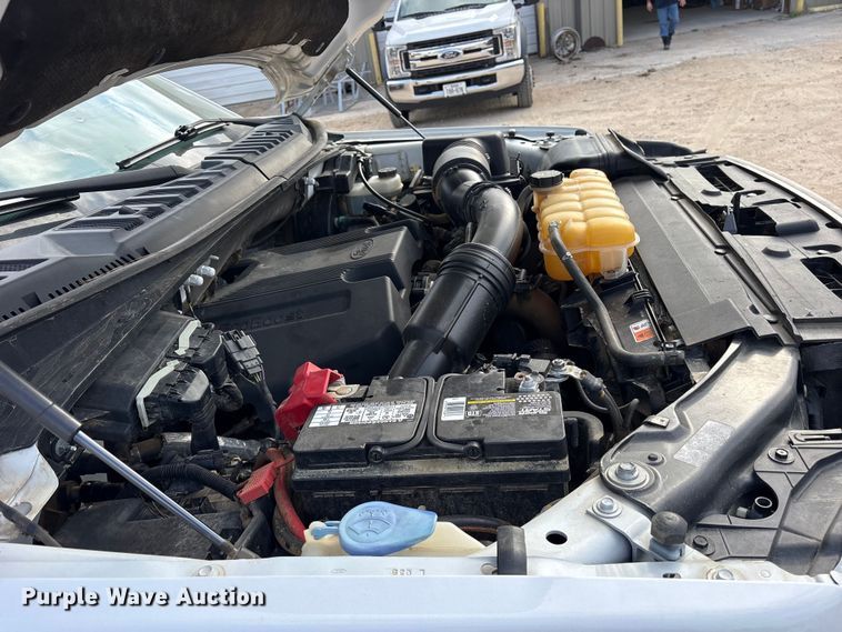 image for item ES8631 2017 Ford F150 XL Crew Cab pickup truck