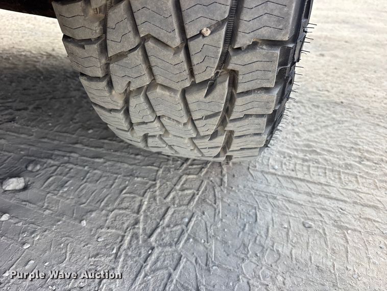 image for item ES8631 2017 Ford F150 XL Crew Cab pickup truck