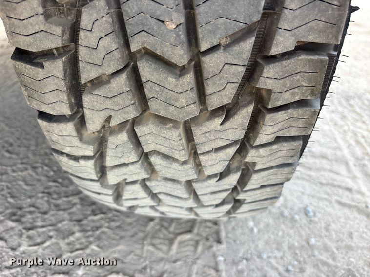 image for item ES8631 2017 Ford F150 XL Crew Cab pickup truck