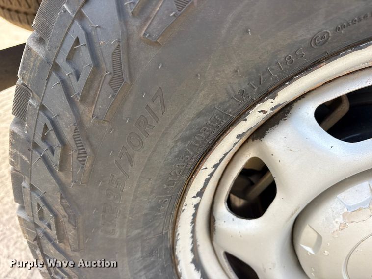 image for item ES8631 2017 Ford F150 XL Crew Cab pickup truck