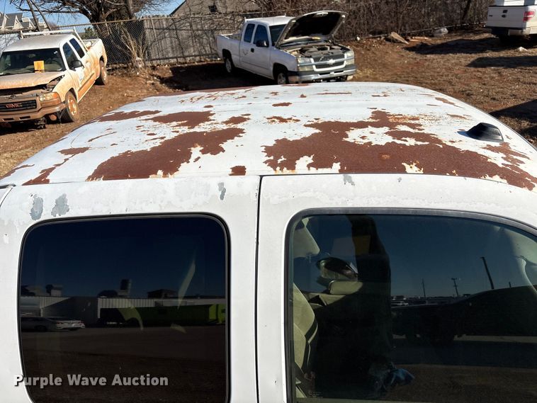 image for item ET1178 2004 GMC Sierra 1500 Ext. Cab pickup truck