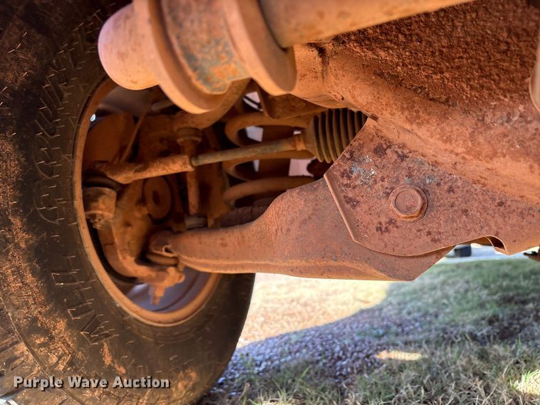 image for item ET1205 1999 GMC Sierra 1500 pickup truck