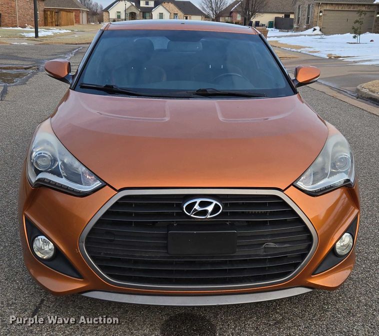image for item ET1236 2016 Hyundai Veloster Turbo 