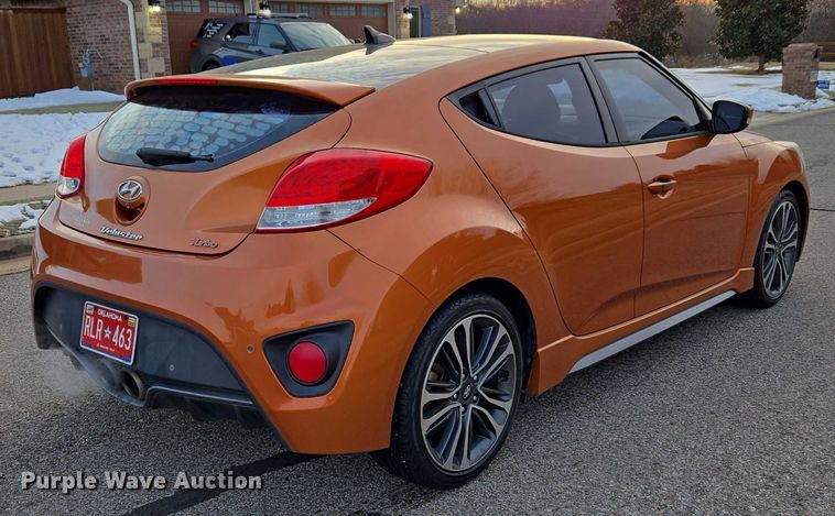 image for item ET1236 2016 Hyundai Veloster Turbo 
