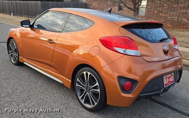 image for item ET1236 2016 Hyundai Veloster Turbo 