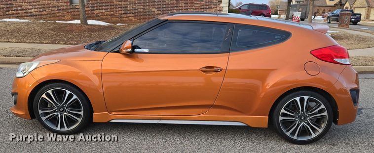 image for item ET1236 2016 Hyundai Veloster Turbo 