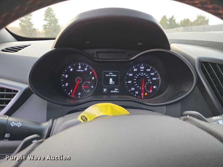 image for item ET1236 2016 Hyundai Veloster Turbo 