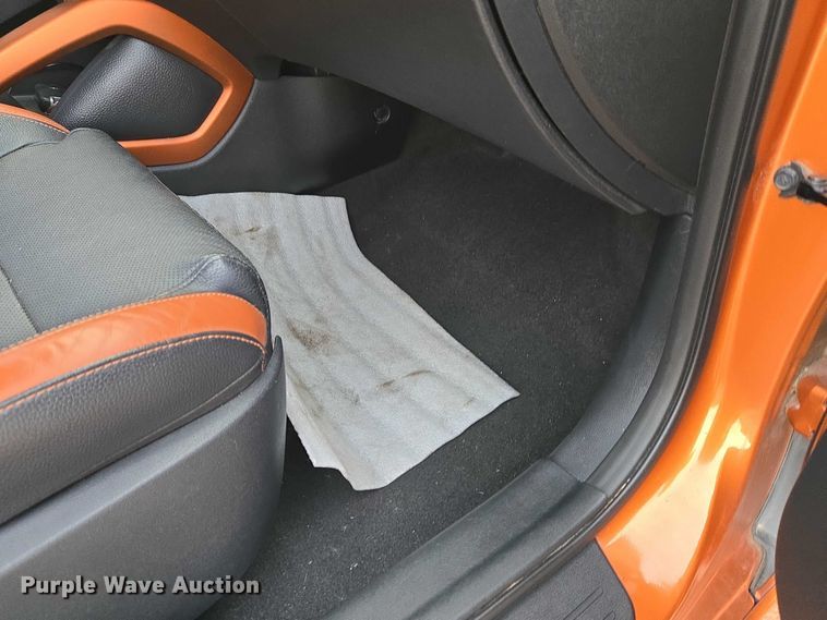 image for item ET1236 2016 Hyundai Veloster Turbo 