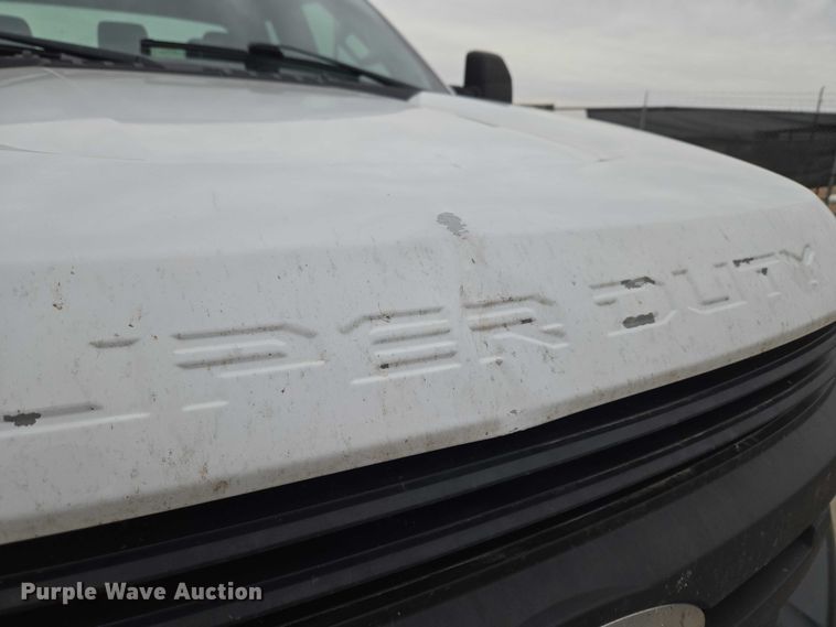 image for item ET1293 2017 Ford F250 Super Duty pickup truck