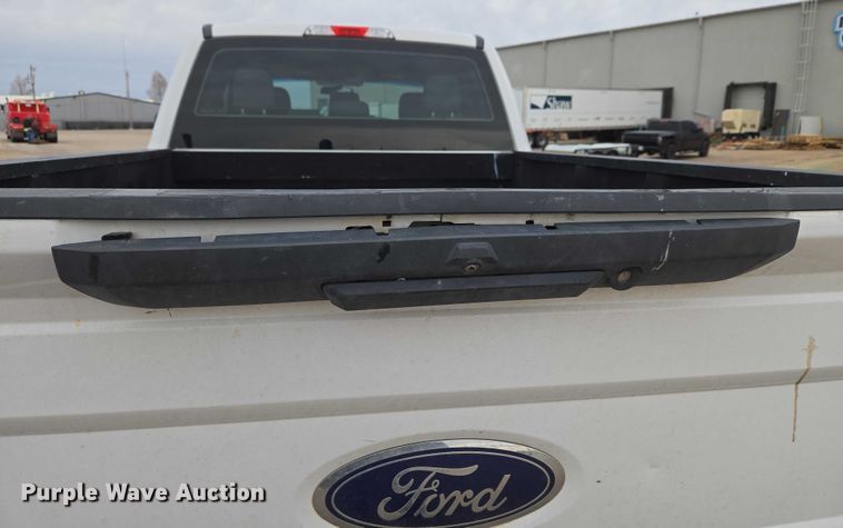 image for item ET1293 2017 Ford F250 Super Duty pickup truck