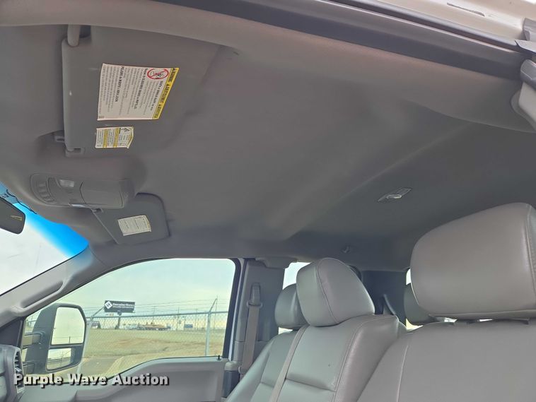 image for item ET1293 2017 Ford F250 Super Duty pickup truck