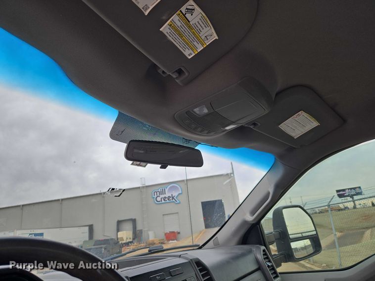 image for item ET1293 2017 Ford F250 Super Duty pickup truck