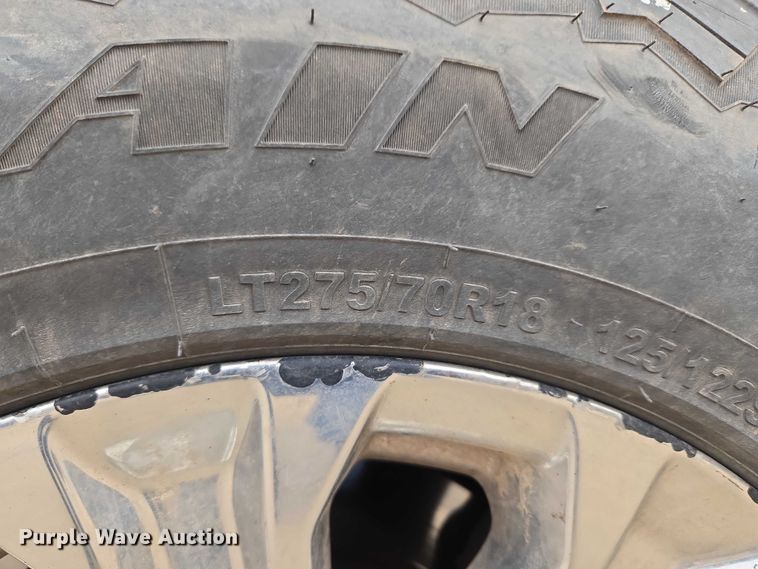 image for item ET1293 2017 Ford F250 Super Duty pickup truck