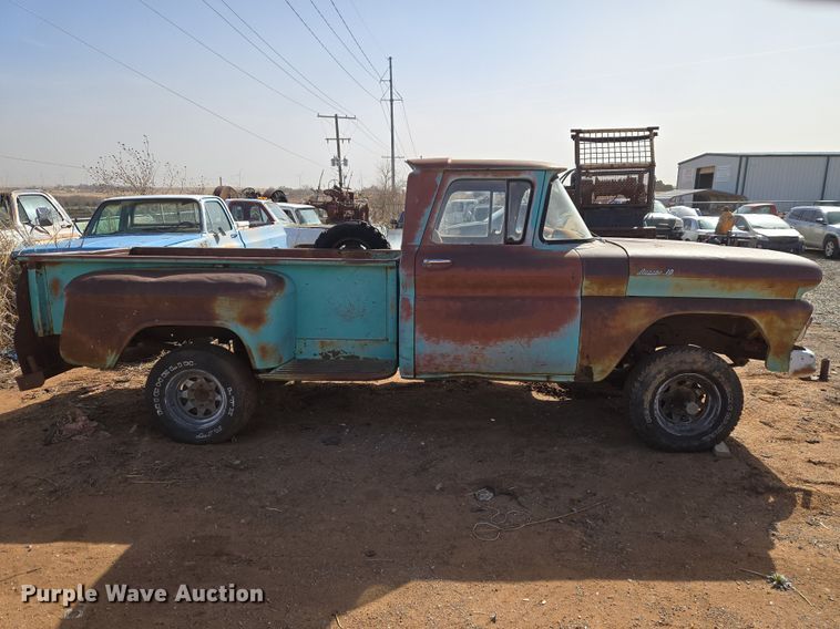 image for item ET1346 1961 Chevrolet Apache 10 pickup truck