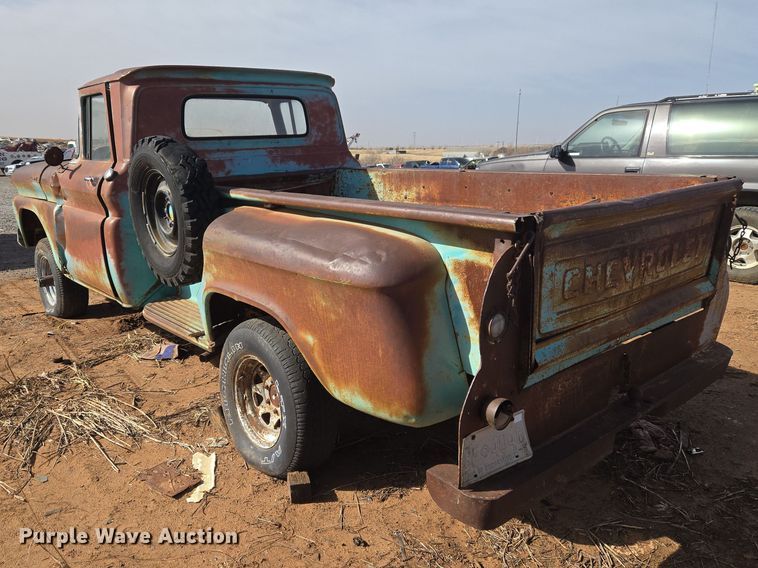 image for item ET1346 1961 Chevrolet Apache 10 pickup truck
