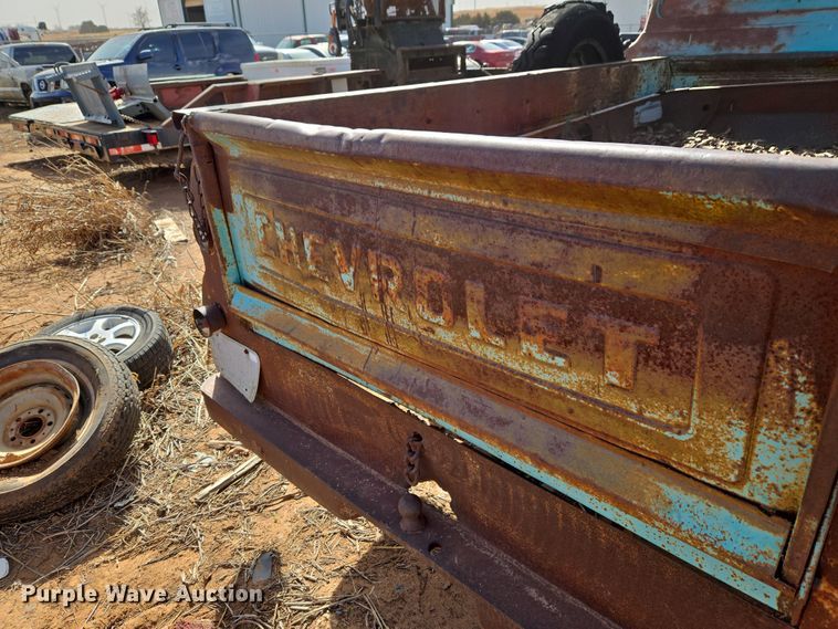 image for item ET1346 1961 Chevrolet Apache 10 pickup truck