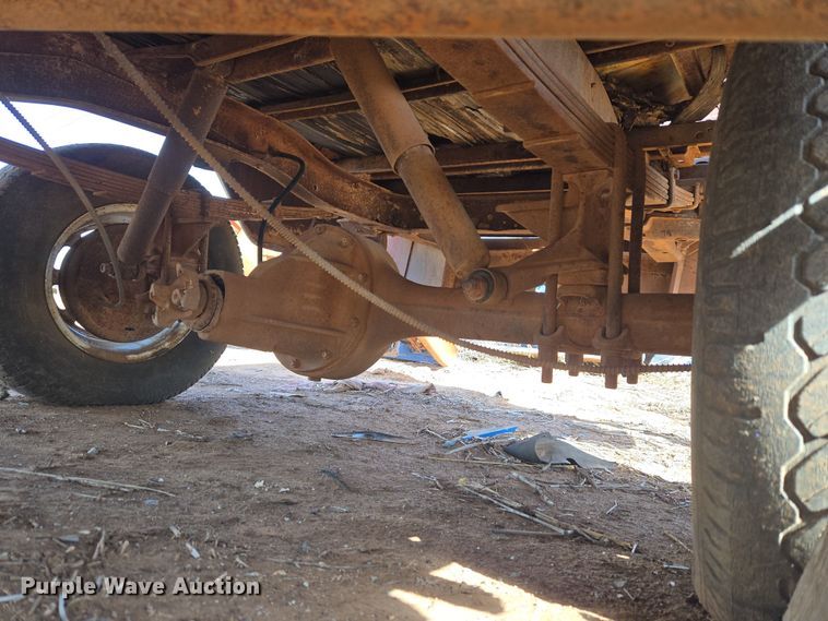 image for item ET1346 1961 Chevrolet Apache 10 pickup truck