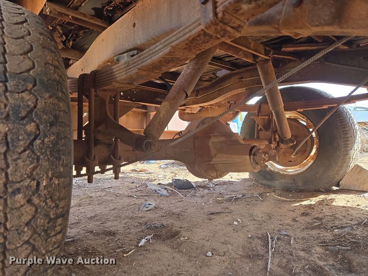 image for item ET1346 1961 Chevrolet Apache 10 pickup truck