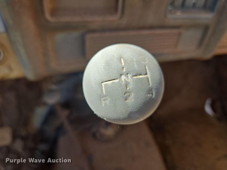 image for item ET1346 1961 Chevrolet Apache 10 pickup truck