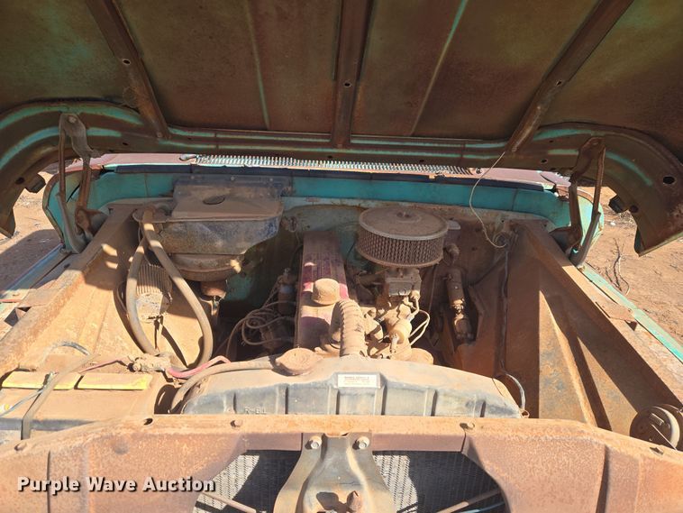 image for item ET1346 1961 Chevrolet Apache 10 pickup truck