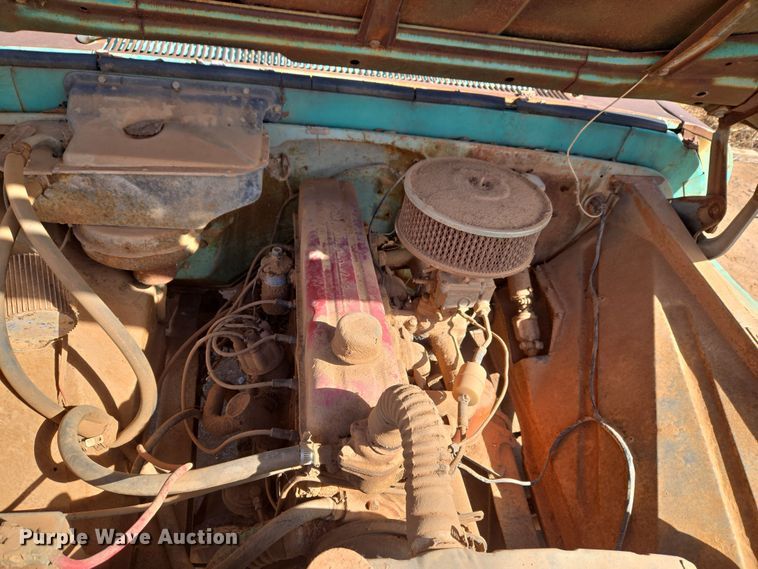 image for item ET1346 1961 Chevrolet Apache 10 pickup truck