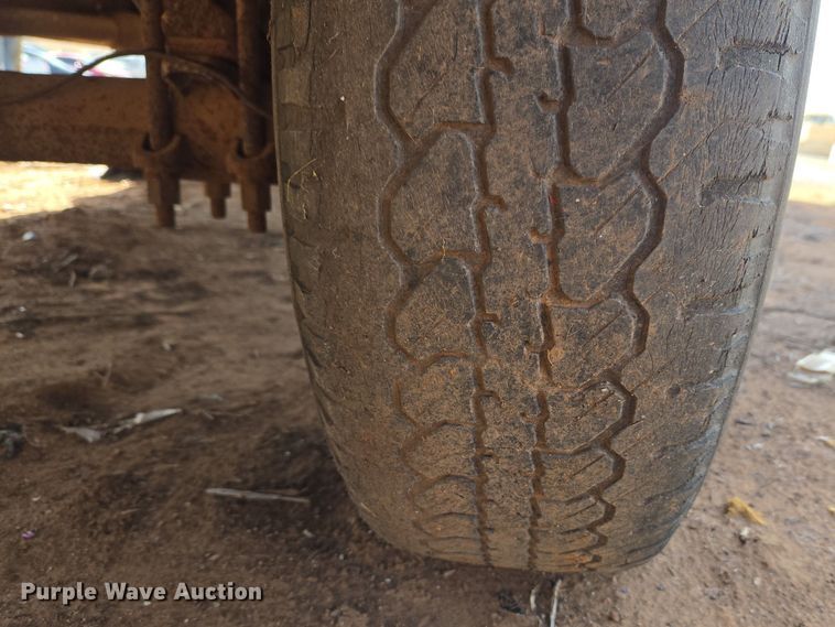 image for item ET1346 1961 Chevrolet Apache 10 pickup truck