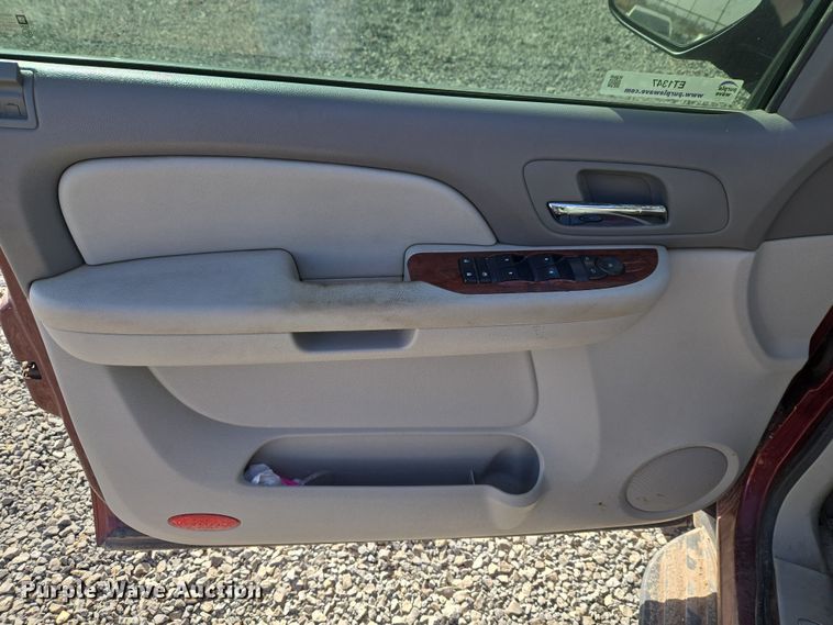 image for item ET1347 2009 Chevrolet Suburban SUV