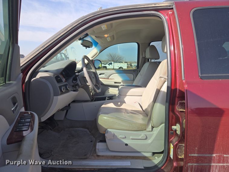 image for item ET1347 2009 Chevrolet Suburban SUV