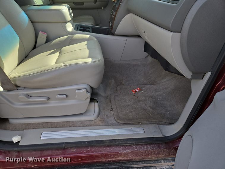 image for item ET1347 2009 Chevrolet Suburban SUV