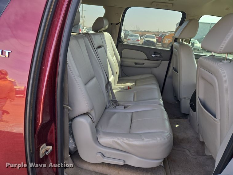 image for item ET1347 2009 Chevrolet Suburban SUV