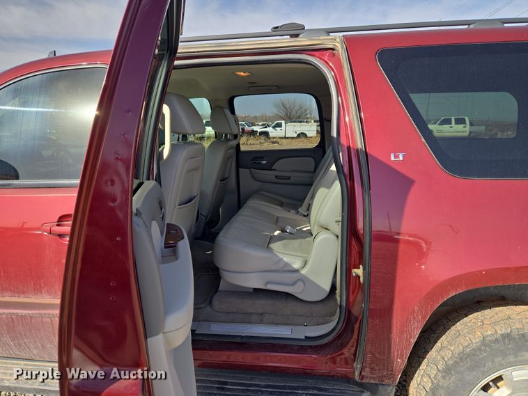 image for item ET1347 2009 Chevrolet Suburban SUV