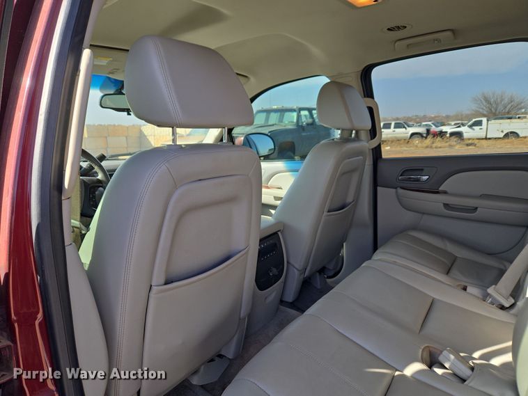 image for item ET1347 2009 Chevrolet Suburban SUV